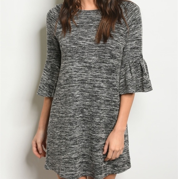 ✔CLEARANCE! 🎉HP spacedyed bell sleeve dress - Picture 3 of 4